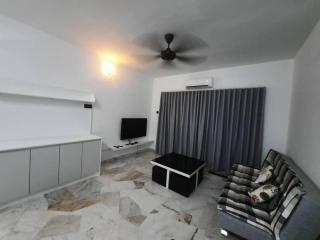XHQ Home stay - Bayview b-9-2 - Kampong Baharu - 0