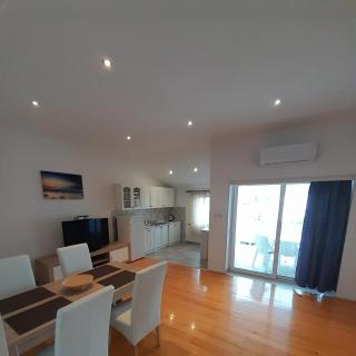 Apartmani Zvonimir - Vodice - 0