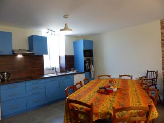 Gîte paisible face à l'église, idéal pour familles et amis, équipé tout confort, près de la nature - FR-1-489-416 - Fourilles - 7
