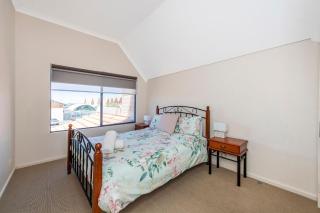 Ocean View Port Geographe - Wonnerup - 1