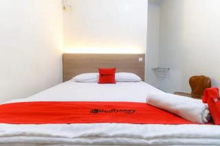 RedDoorz Plus near WTC Batanghari Mall - Tanjungjohor - 7