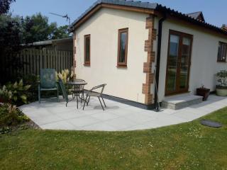 Coastal Garden Lodge - 3