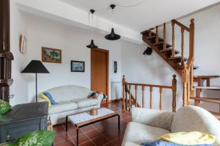 Volastra Cozy APT - with Terrace & Seaview - Volastra - 1