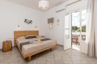 Sunshine - Naxos Chora - 9
