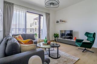 HiGuests - Stylish Waterfront Apartment With Pool in La Mer - 9