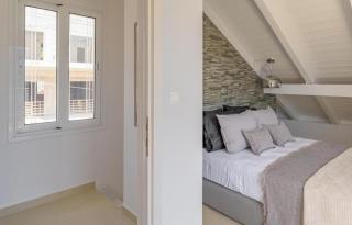 Elegant Penthouse with Sea View - 4