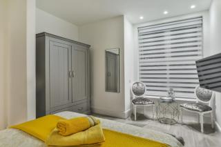 The Apartment - Ground Floor - Luxury for up to 4 guests near Open Air Theatre and North Bay - Scarborough - 3