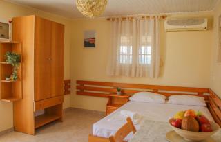 Beautiful penthouse studio for 2 - Archangelos - 2
