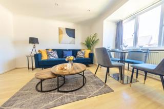 Modern 4-Level Townhouse for 8 Free Parking Bournemouth - 4