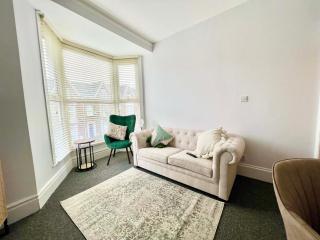 Stunning Flat Close to Beach - Swansea - 7