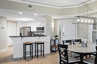 6202 Hampton Place North - 7