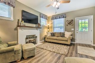 Remodeled Dtwn Hot Springs Home with Porch! - 8