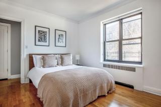 Corner 1BR in W Village w Doorman NYC-157 - New York - 2