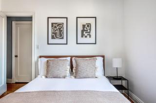 Corner 1BR in W Village w Doorman NYC-157 - New York - 1