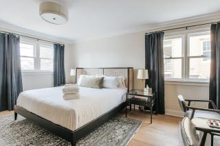 The Historic Berkeley Place - Staunton - 9