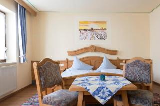 Landhotel Zum Jägerstöckl - Grafenau - 8