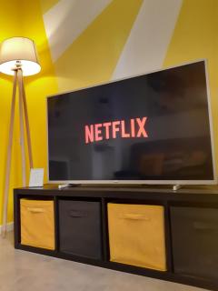 The Yellow Corner Apartment - 2