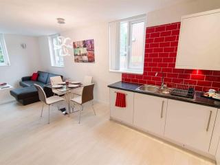 Nazarene apartments in Leeds - Stanningley - 6