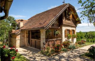 2 Bedroom Cozy Home In Hrastovica - - 1