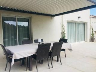 Villa familiale 9 pers Cabries entre Aix et Marseille 5 min gare Aix TGV 15 min aéroport MP - Cabriès - 9