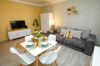 Parti Sétány Apartman - Eger - 0