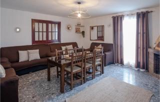 Lovely Home In El Gastor - 7
