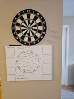 King Size bed plus 4beds free parking indoors - 1