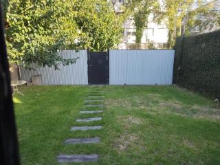 Casita Casa con parque, estacionamiento y pileta en Tigre - 1