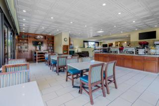 Best Western Plus South Coast Inn - Santa Barbara - 4