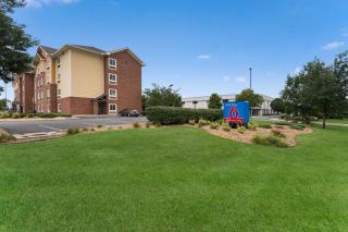 Studio 6 Lenexa - Overland Park - Lenexa - 9