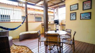 Ótima casa apenas 50metros da praia - em Balneário Piçarras - 0