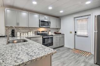 Cozy Asheville Cottage with Grill and Fire Pit! - Asheville - 2