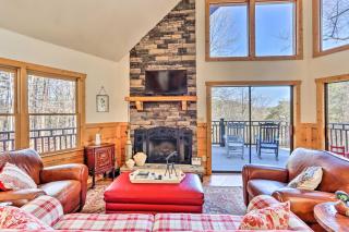 Spacious Ellijay Resort Home with Hot Tub! - Ellijay - 9
