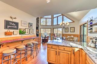 Spacious Ellijay Resort Home with Hot Tub! - Ellijay - 4