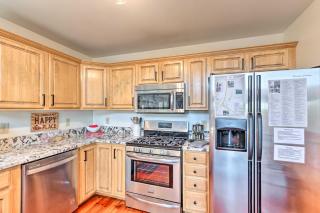 Spacious Ellijay Resort Home with Hot Tub! - Ellijay - 2
