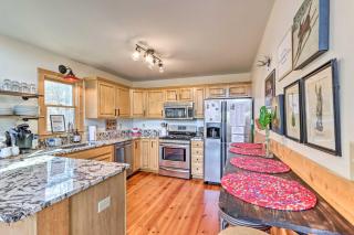 Spacious Ellijay Resort Home with Hot Tub! - Ellijay - 3