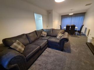 6 beds sleeps 8 detached house with private drive - Upper Penn - 0