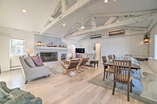 2 Living Areas, Tennis! Waterfront Suttons Bay Gem - 0