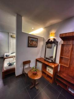 Monsoon Riverside Hotel - Phnom Penh - 8