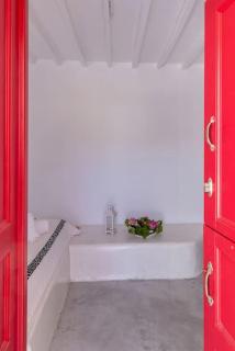 Syros - Cycladic Stone House - Ano Syros - 4