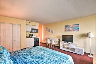 Daytona Beach Studio with Pool and Ocean Access! - Daytona Beach - 4