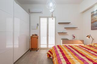 Naxos Bay Flat with Terrace 50 meters from the Sea - Giardini-Naxos - 3