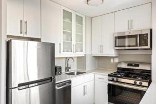 Kips Bay 1BR w Gym DM nr Empire State Building NYC-911 - 5