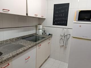 Apto con piscina y vistas al mar - Benidorm - 1