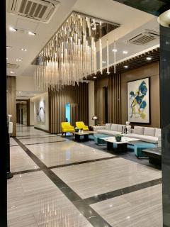 BGC, Uptown Parksuites Tower 2 - Manila - 7