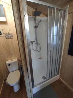 Lacustra Cabanes accessibles en canoé et Chalets tout confort - 6