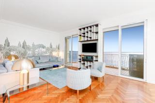 Alba - Cannes - 0