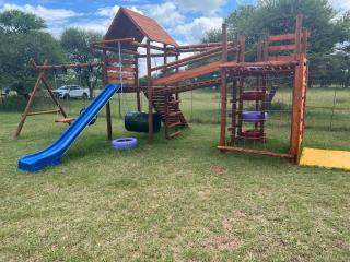 Sambane Game Lodge - - 2