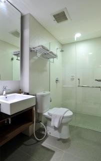 Midtown Hotel Surabaya - 8