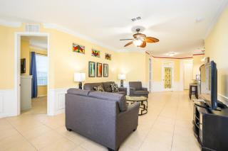 Epic Universe 4 Bedroom Plus, Lake View Condo, Vista Cay-1008 - 4